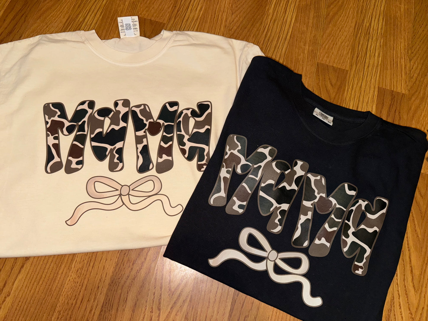 Camo mama graphic tee