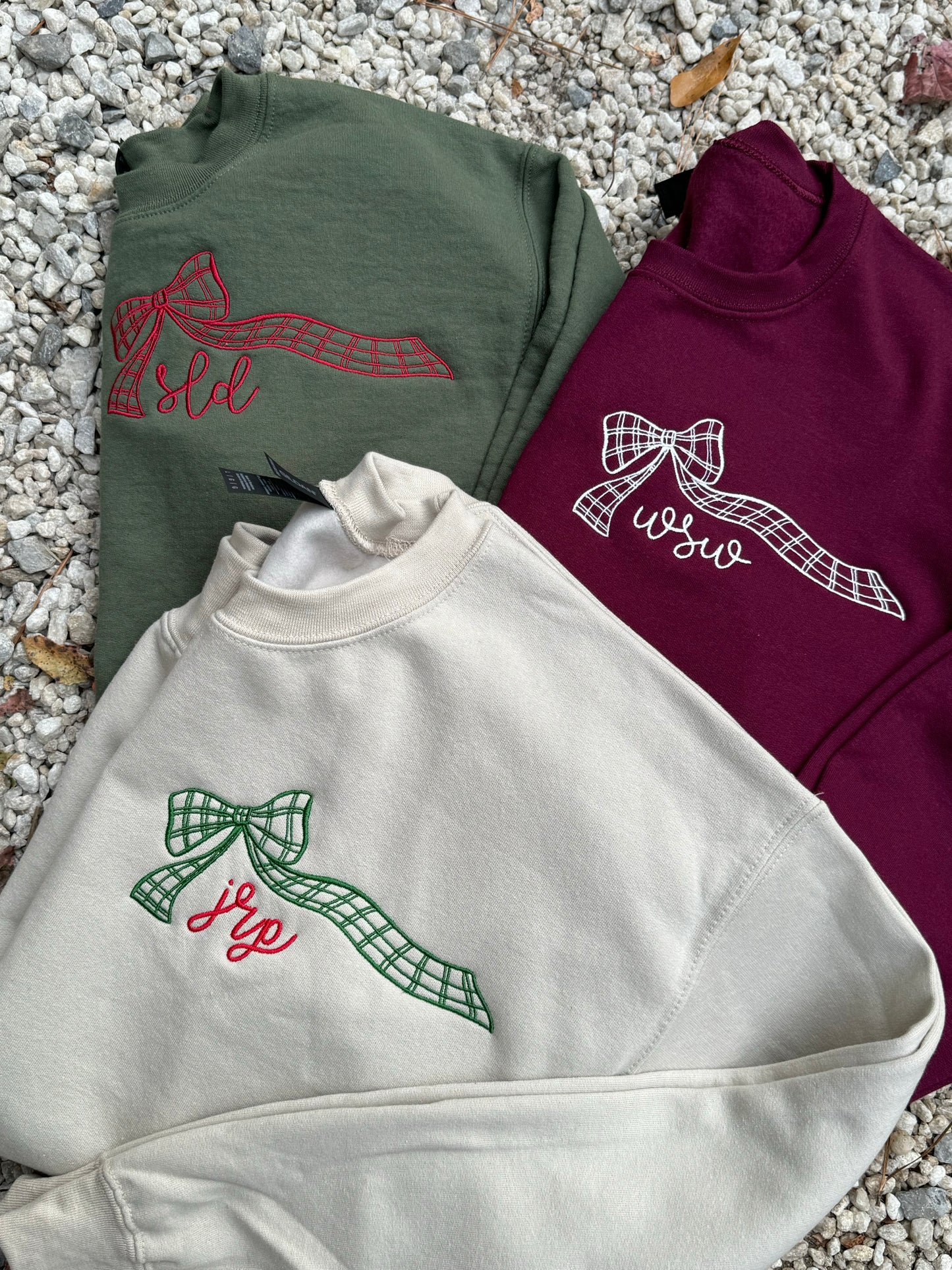 Oversized pocket bow monogram sweatshirt