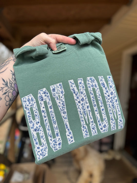 Dainty blue floral applique CUSTOM title
