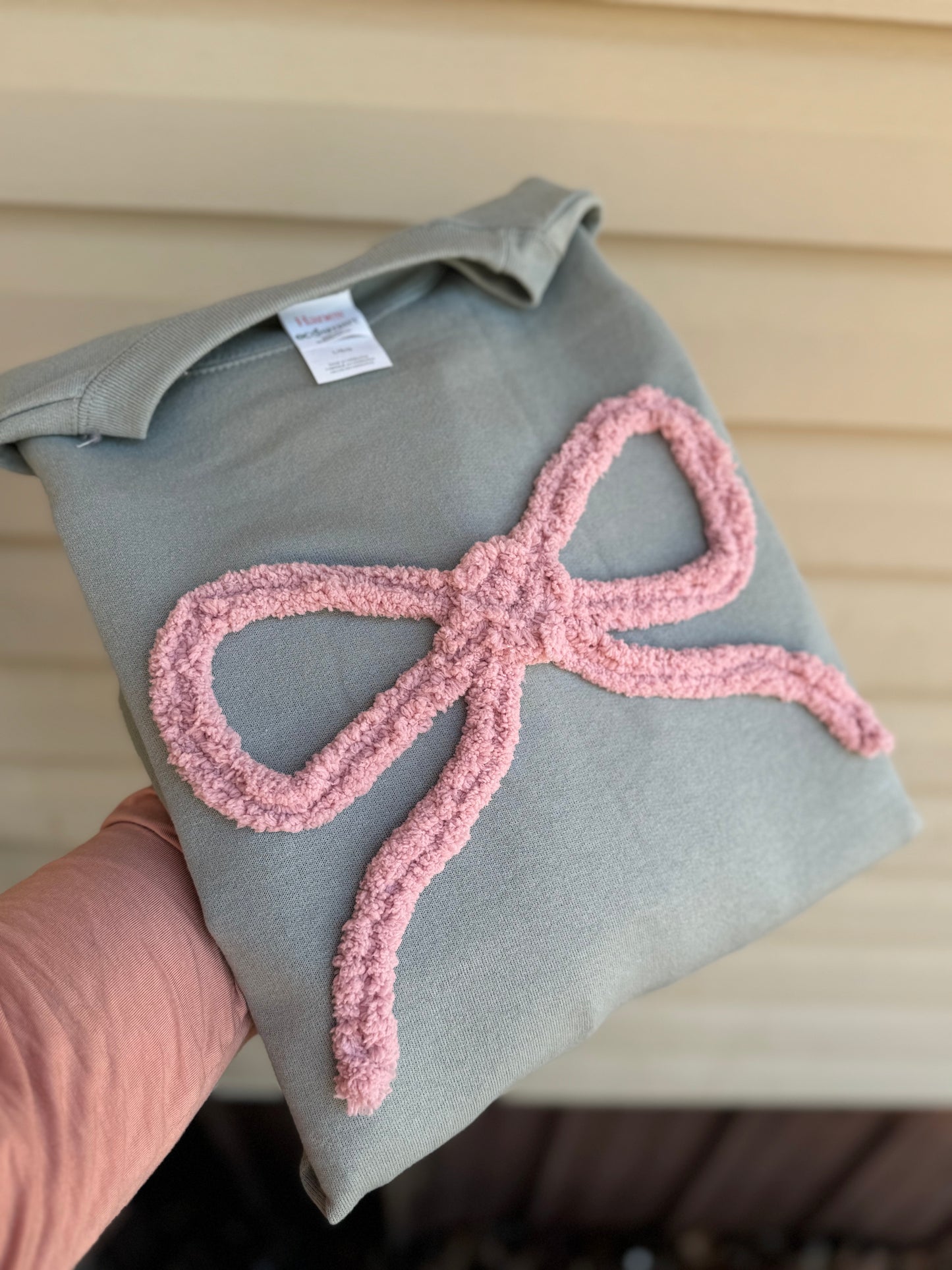 🎀BOW🎀  yarn embroidery