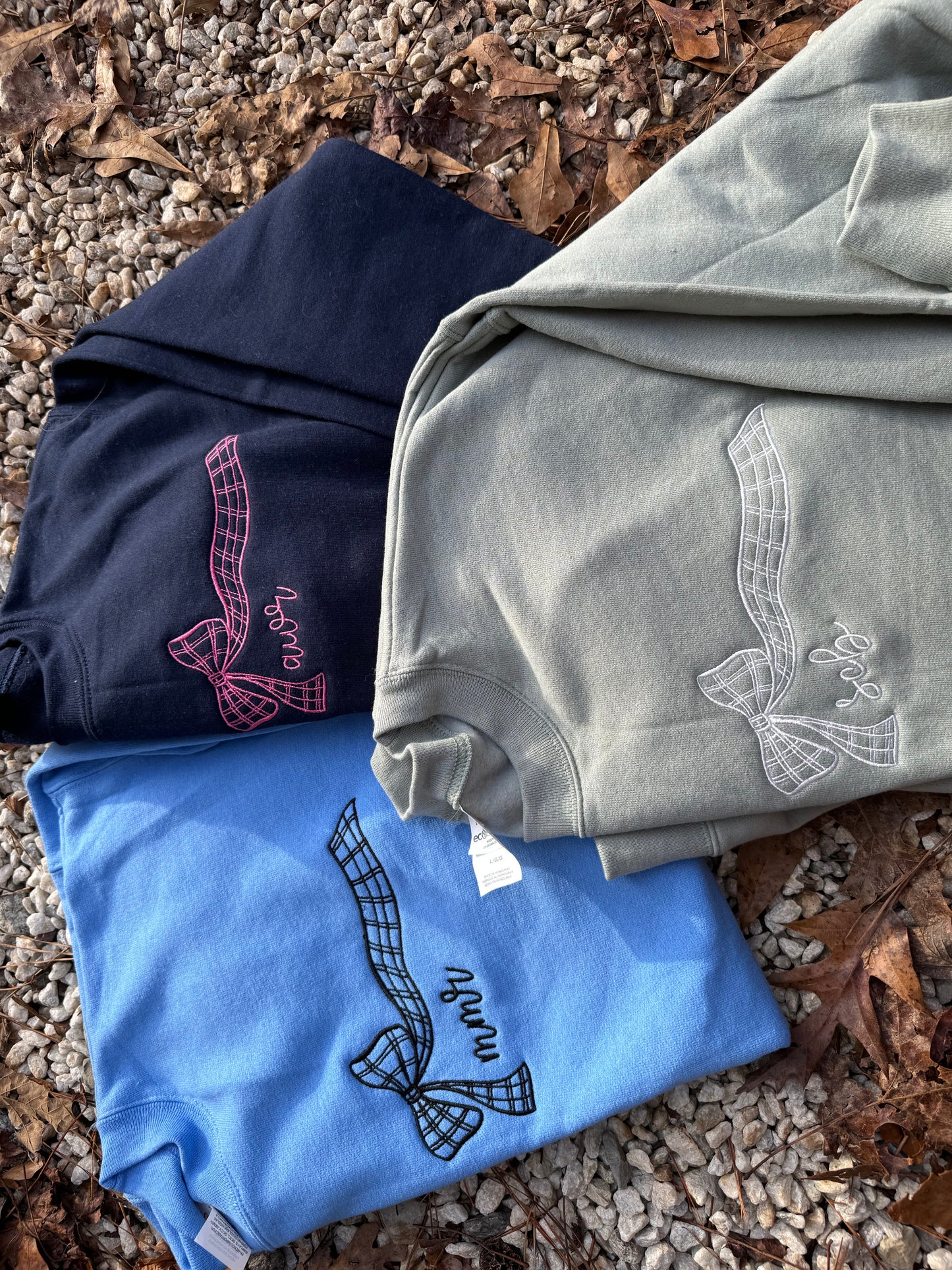 Oversized pocket bow monogram sweatshirt